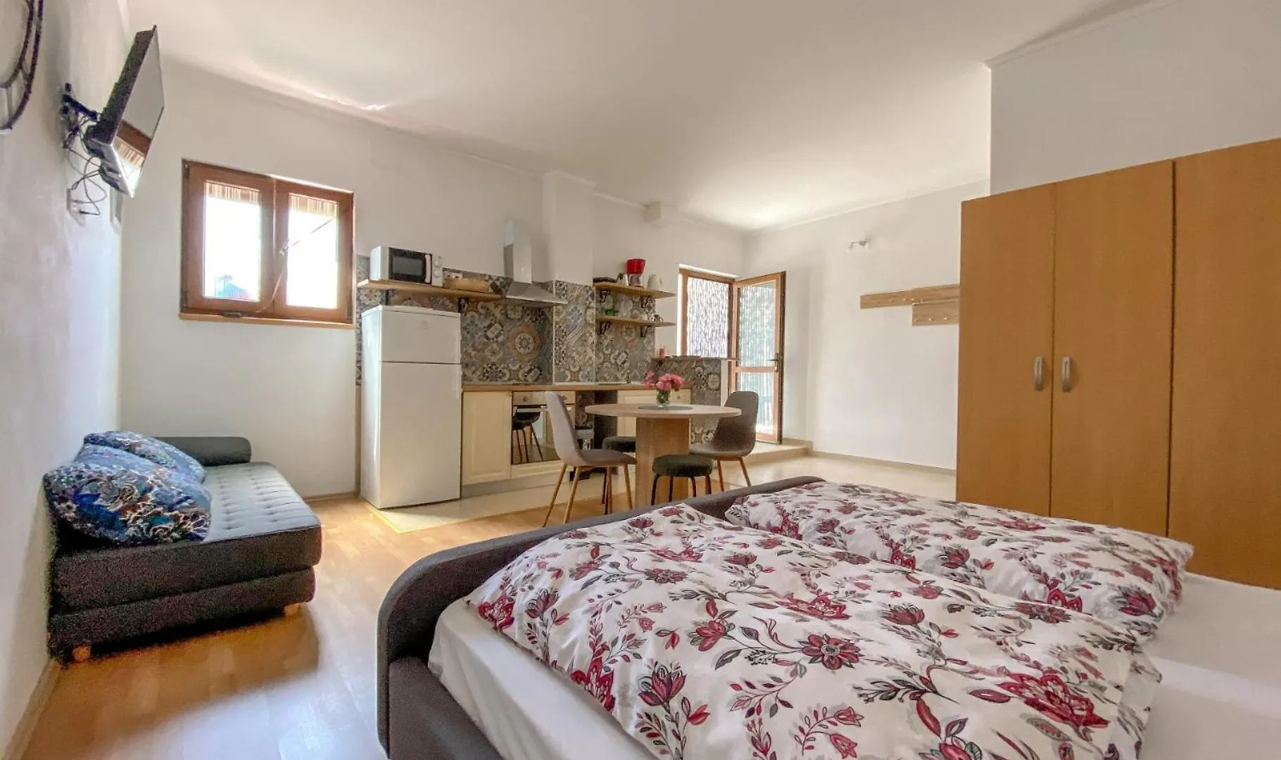 Apartment Tomas Novigrad  Croatia